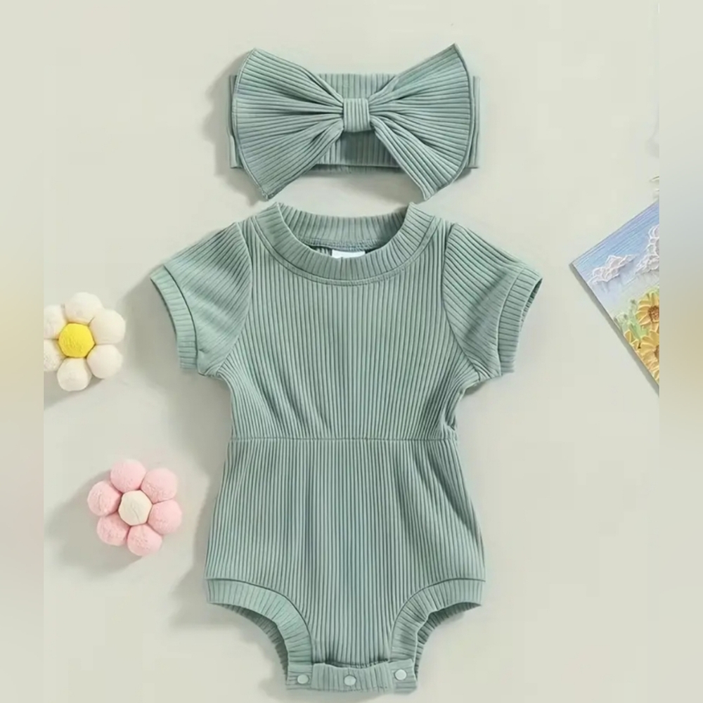 Baby Ribbed onsie and bow headband